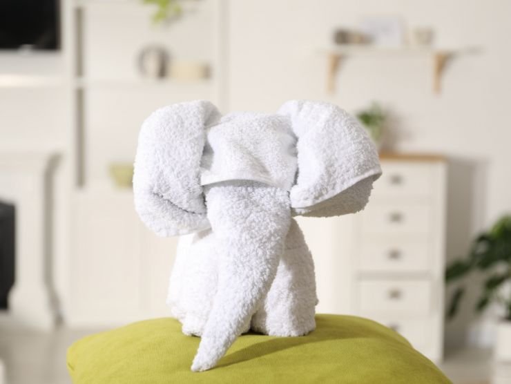 elefantino fatto con asciugamano
